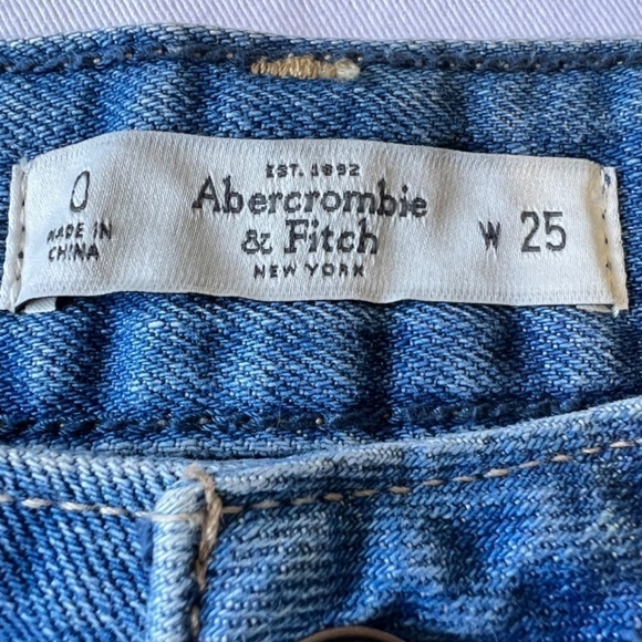 Abercrombie and Fitch Cut-Off Jean  shorts sz 25 - Picture 3 of 7